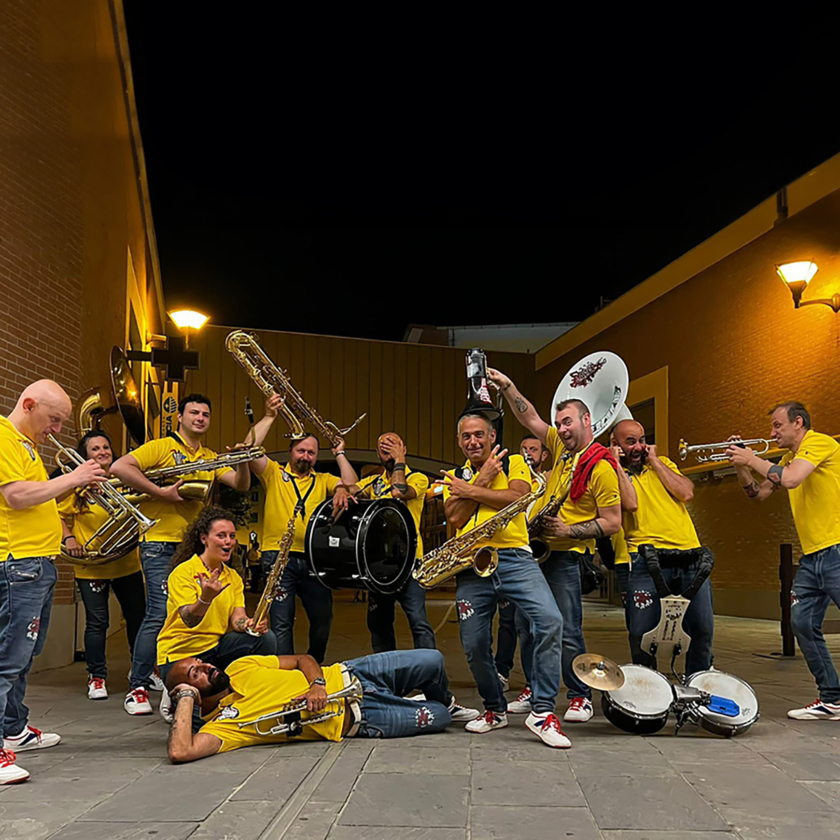 Large Street Band